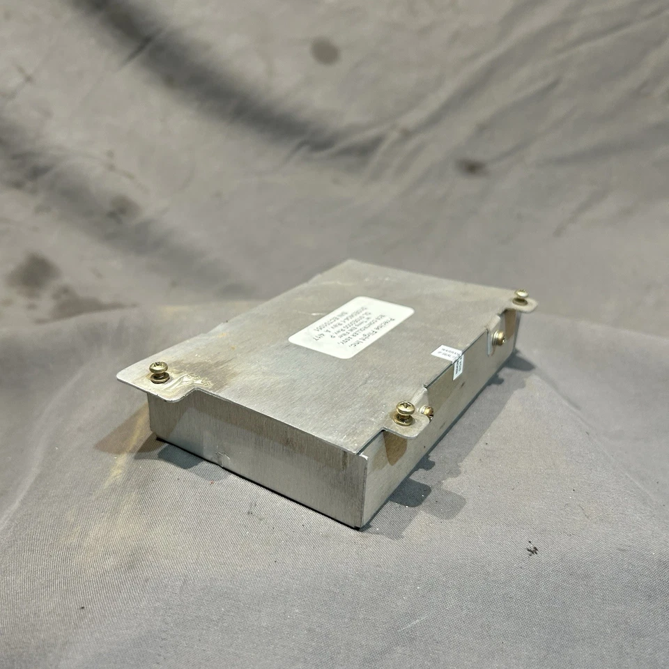 Conjunto de controlador ECS de vuelo preciso, parte # 010E0404-1 (Cirrus SR22T) Foto 3 de 4