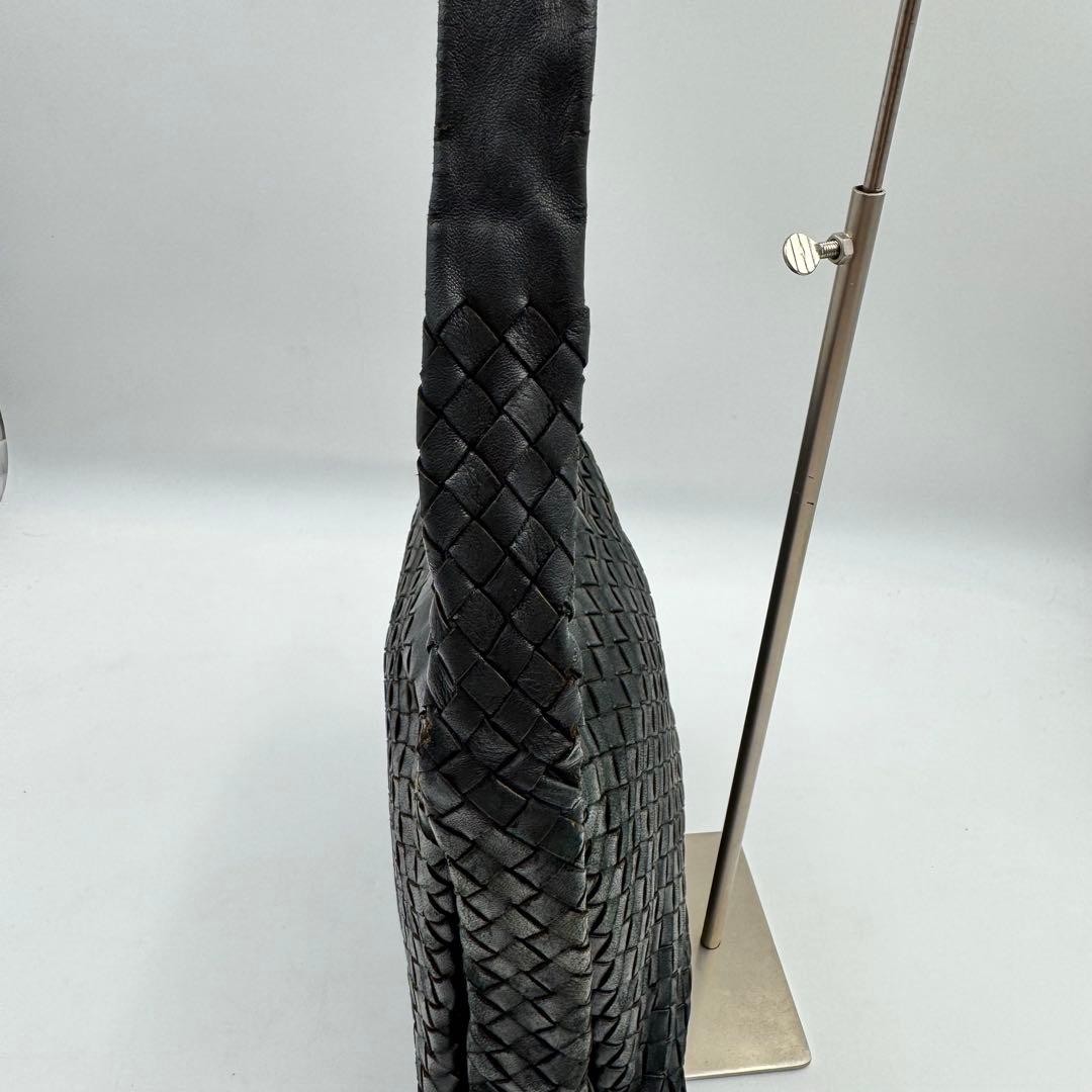 Bottega Veneta Intrecciato Leather Shoulder Bag Black Unisex With Dust Bag Used thumbnail 8