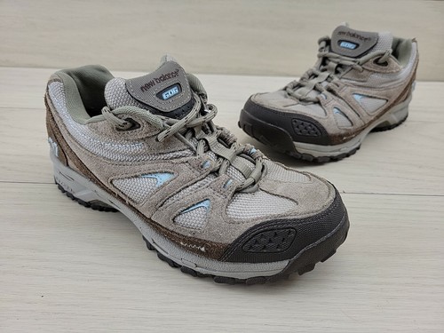 Women's New Balance 606 Sneakers Size 8 