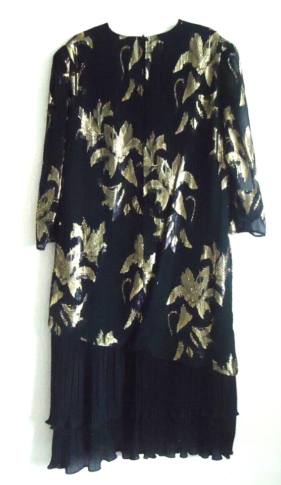 TÚNICA ELEGANTE VINTAGE PATRA DORADA METÁLICA FLORAL SOBRE NEGRA Y FALDA SATINADA Foto 4 de 4