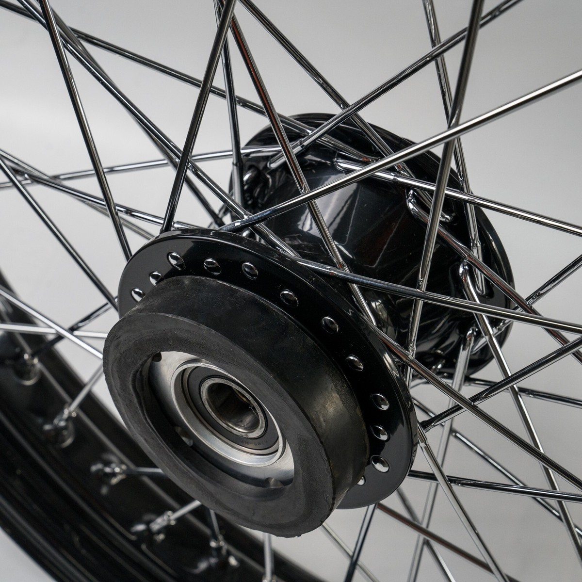 21x3.5 Front Wheel Gloss Black 3 Spoke Tubeless | Without