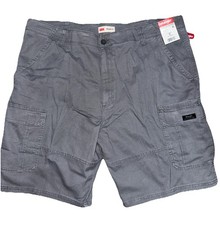 NEW Wrangler Men's Gray Low Stretch/Relax Fit/Knee Length Cargo Shorts Size 42