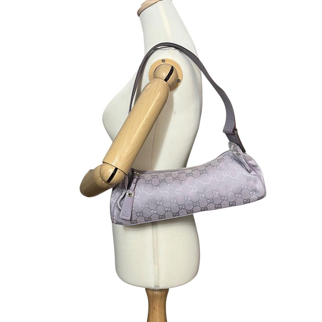 Gucci GG Canvas Handbag in Purple Size B-39