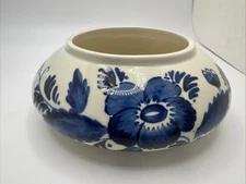 Vintage DELFTS BLAUW Ceramic Blue & White Floral 5” Bowl