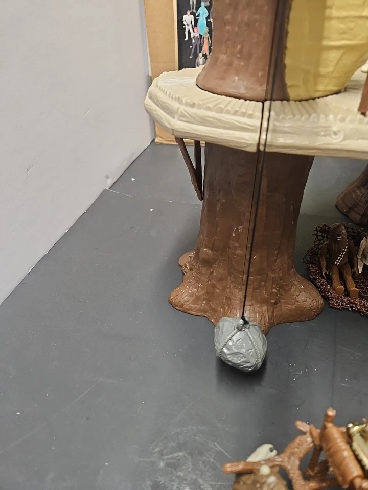 Star Wars 1983 Ewok Village Completo Todo Original Y 14 Figuras Bonus Kenner Foto 4 de 4