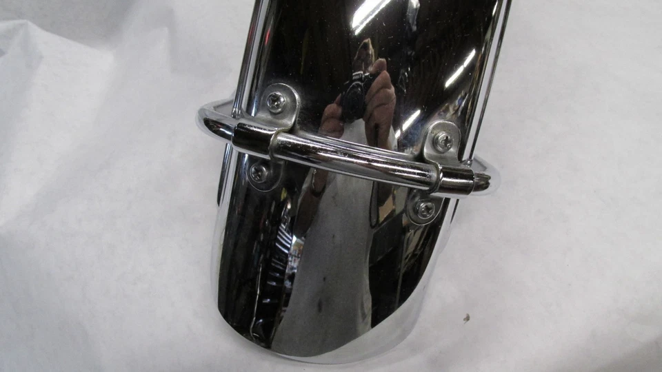 Para-lama dianteiro SUZUKI 1970-1975 T500 NOS 53100-15101 - Imagem 3 de 4