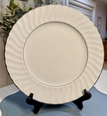 Towle Fine Bone China Dinner Plate - Cascade Platinum White 10.75 