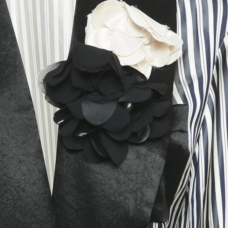 Abrigo Lanvin Azul Marino Negro/Blanco Rayas Satinado Floral Apliques M Foto 4 de 4