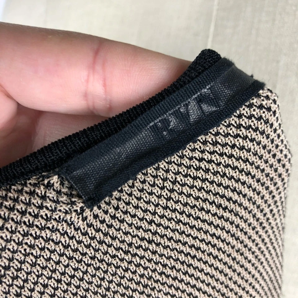 Vestido RVN Negro Tatuaje Encaje Jacquard Acampanado Vestido XS  Foto 4 de 4