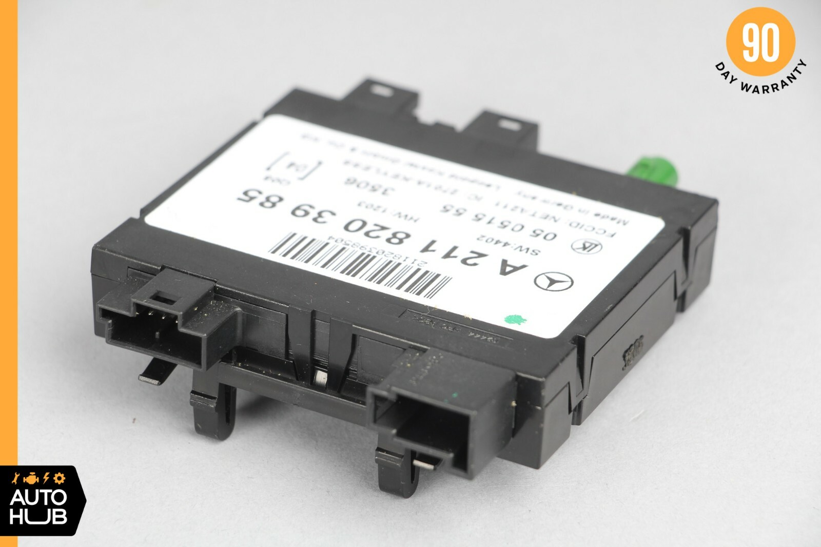03-07 Mercedes W211 E320 E500 Keyless Go Entry Control Module 2118203985 OEM