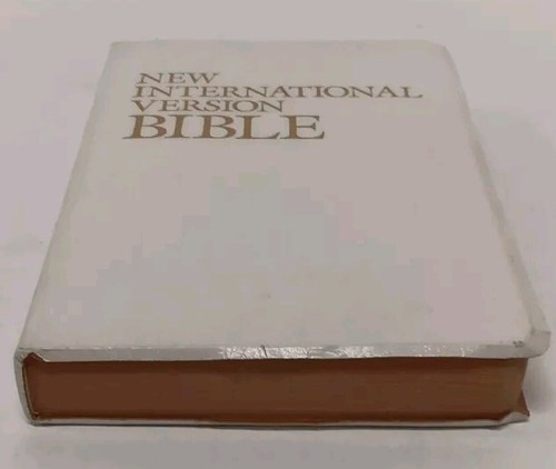 Zondervan NIV 1985 White Leather Bible, New International Version - Picture 4 of 9