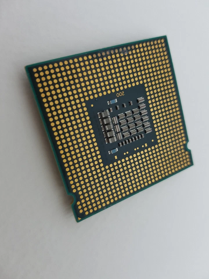 Intel Core 2 Duo E8400 3,0GHz Duo-Core LGA775 Processore  - Immagine 2 di 2