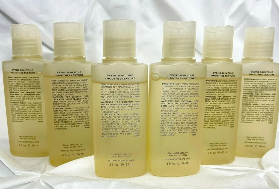 Limpiador iluminador DDF 2 fl. oz. Limpiador facial (paquete de 6)  Foto 2 de 4