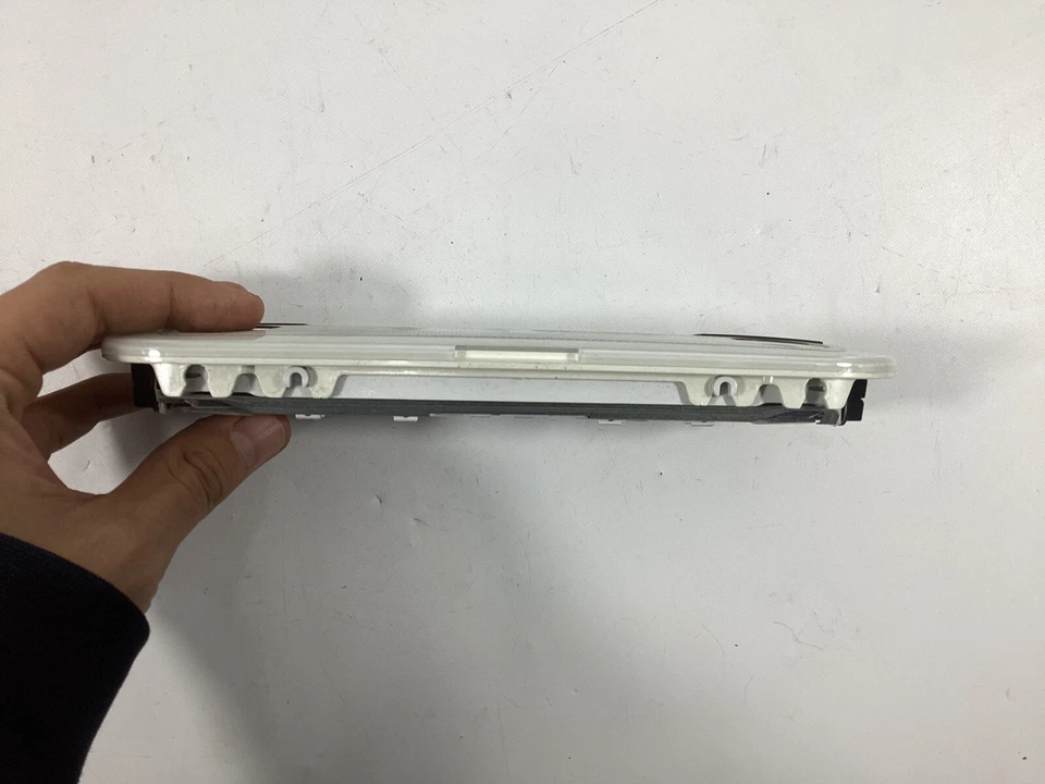 Luz domo superior trasera Mercedes Benz C300 2011-2015 A2048204901 OEM. Foto 4 de 4