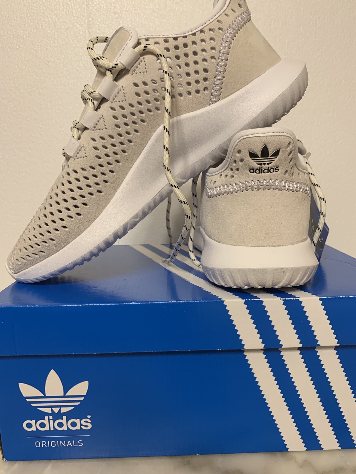 adidas tubular shadow cq0932