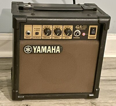 Yamaha GA-10 Guitar Amplifier 10W Solid State Portable Amp * Tested & Working *