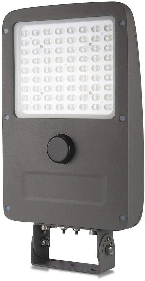 LED Solar Flood Light with IP65 Solar Panel 6000K Remote Control Outdoor Lights - Image 4 of 4