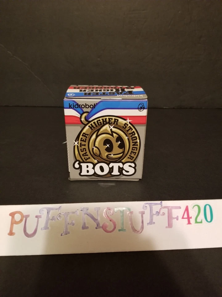 KIDROBOT FASTER HIGHER STRONGER BOTS 3"  2012 Olympic Games  LE of 2012  - Image 4 of 4