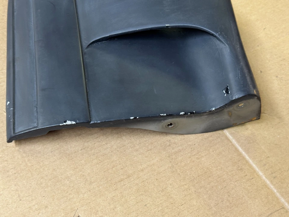 91-93 Ford Mustang GT GUARDABARROS DELANTERO EFECTO SUELO ESPATA GFX LH DRIVERS de fábrica OEM Foto 3 de 4