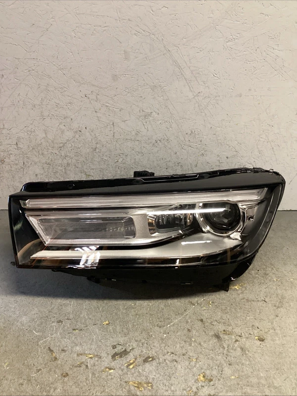 2018-2020 AUDI Q5 LEFT LH DRIVER SIDE HEADLIGHT HID AFTERMARKET TYC W/O MODULES