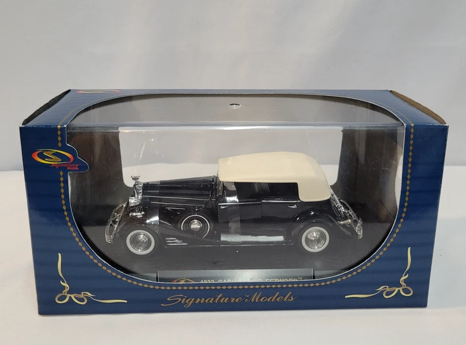 NEW in BOX Signature Models #32302 1933 Black Cadillac Fleetwood 1:32 Scale - Image 2 of 3