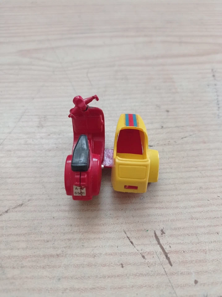 Moto Vespa Con Sidecar - Guisval - Made In Spain - Imagen 2 de 4