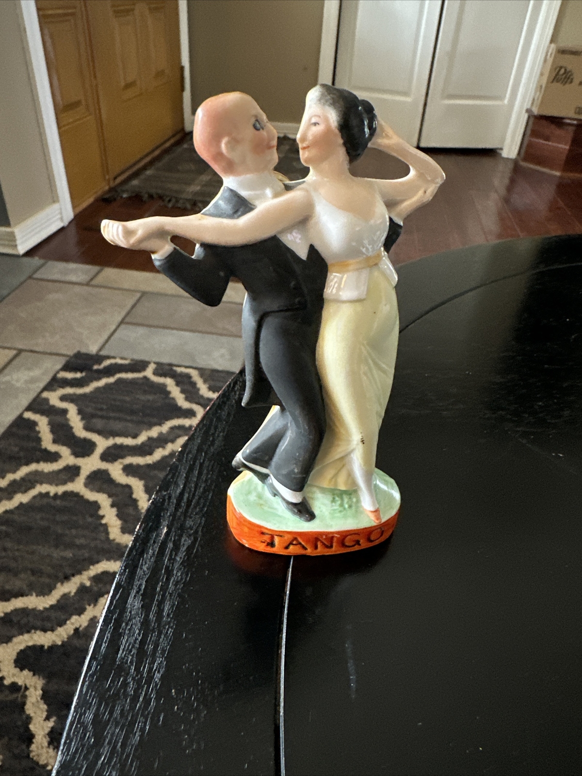 Picture 1 of 9