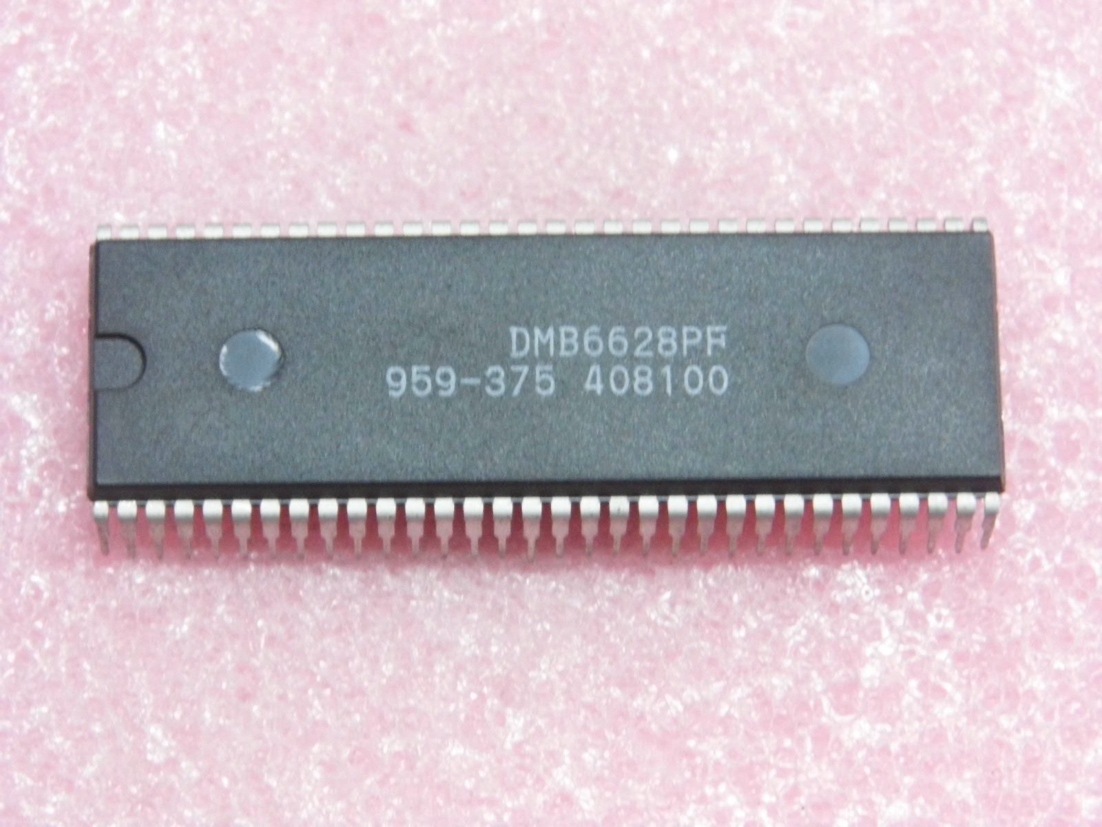 ci DMB 6628 PF résout les pannes de signal sur circuit DIP64 PLA021