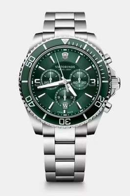 VICTORINOX Maverick Chronograph Uhr (241946) Green Dial Swiss Made