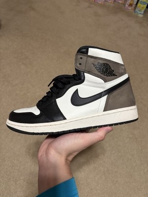 Size 9 - Nike Air Jordan 1 Retro High OG Dark Mocha Brown Black w box