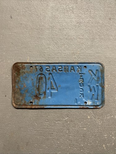 VINTAGE 1967 KANSAS LICENSE PLATE BLUE/WHITE KW-40 FARM TRUCK LOW NUMBER!!😎 - Picture 2 of 2