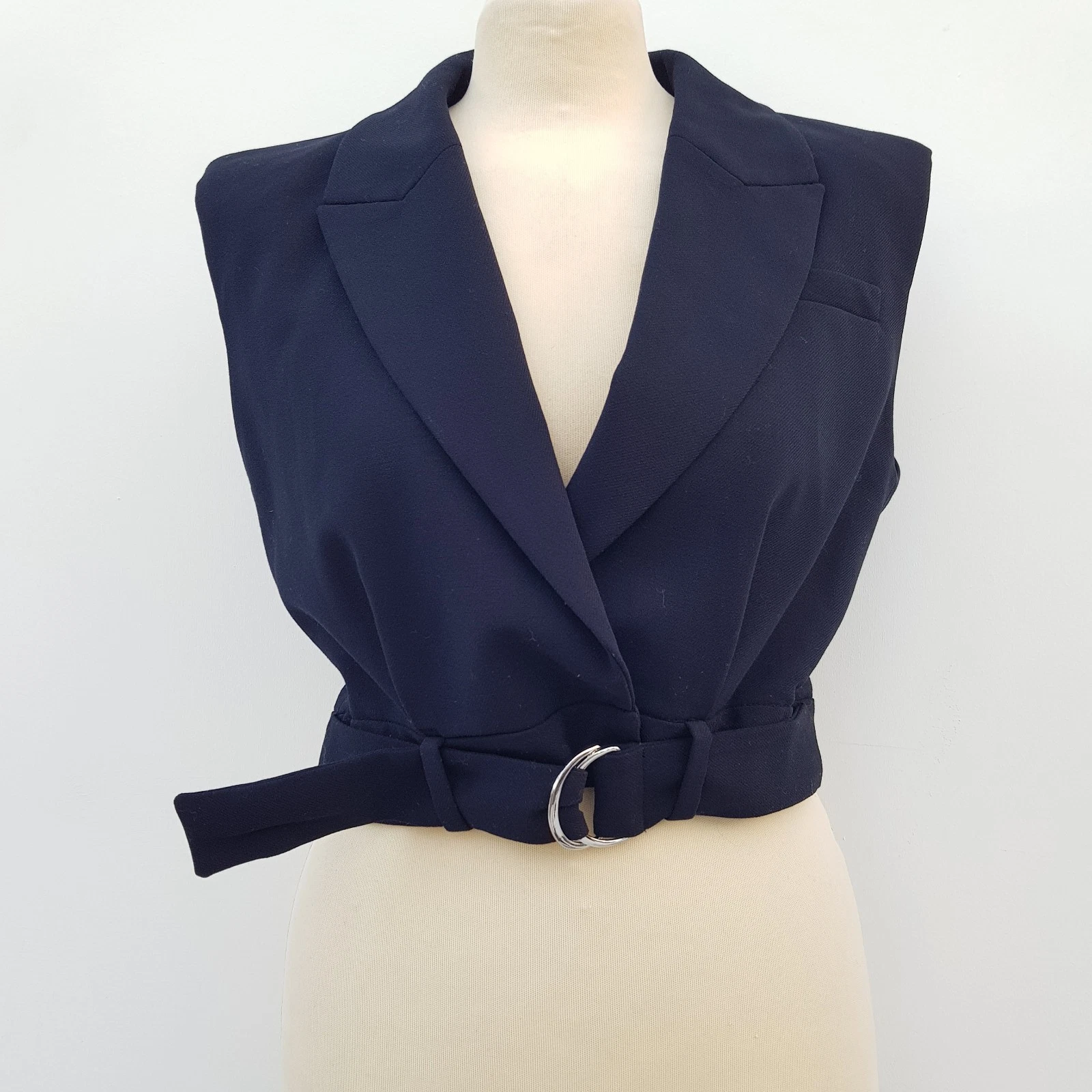 ba&sh Nova Navy Sleeveless Top with Lapel Collar - UK8
Opens in a new window or tab
