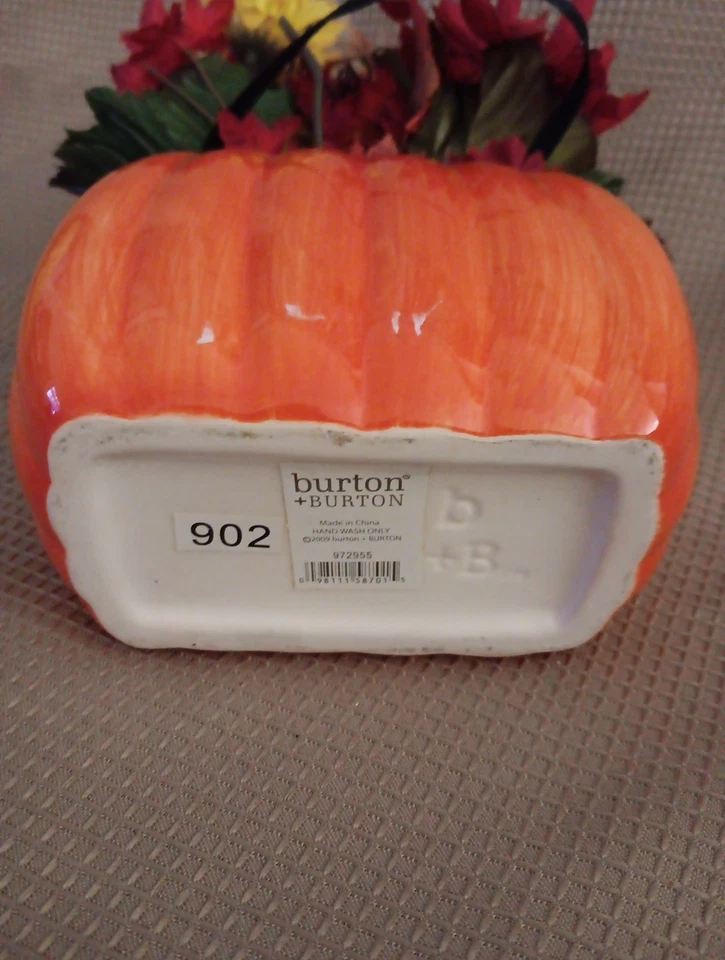 Decoración de temporada mesa de calabaza hecha a mano decoración floral. Jarrón Burton y Foto 3 de 3