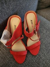womens heels size 7