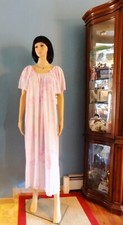 MISS ELAINE VTG Antron Nylon PINK FLORAL long nightgown size large
