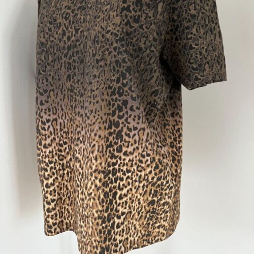 Saint Laurent ombre leopard print T-shirt. - Picture 3 of 5