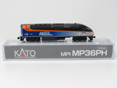 Kato N 176-6124-DCC Chicago Metra MP36PH Diesel Locomotive Commuter Passenger - Picture 4 of 8