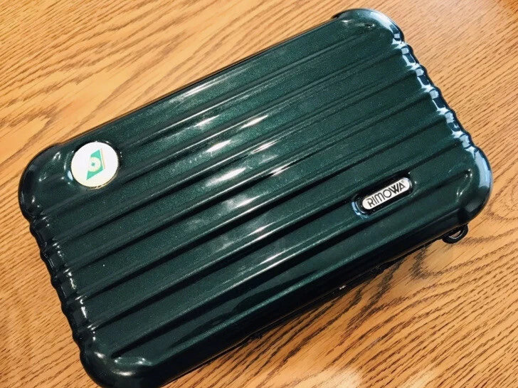 RARE Special Evergeen Edition Rimowa Eva Air Amenity kit - Image 2 of 3