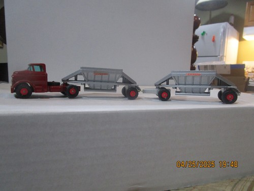 Matchbox Lesney Diecast King Size K-4 FRUEHAUF TANDEM HOPPER Train Vtg 1960s - Picture 2 of 13