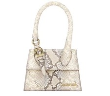 JACQUEMUS Le Chiquito Moyen Boucle in Beige