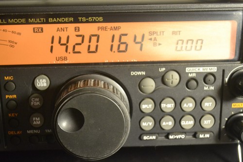 Kenwood TS-570s HF radioaficionado transceptor - Imagen 7 de 14
