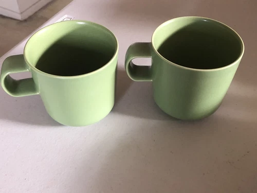 2 HOGANAS KERAMIK POTTERY TEA COFFEE MUGS APPLE GREEN SWEDEN 3,5” 12 OZ