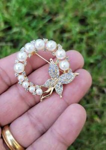 Authentic Valentine flower brooch vintage look celebrity broach gold plated pin ggg86