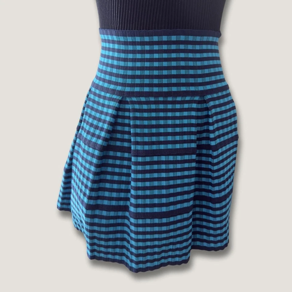 Falda plisada acampanada línea A Foto 3 de 4