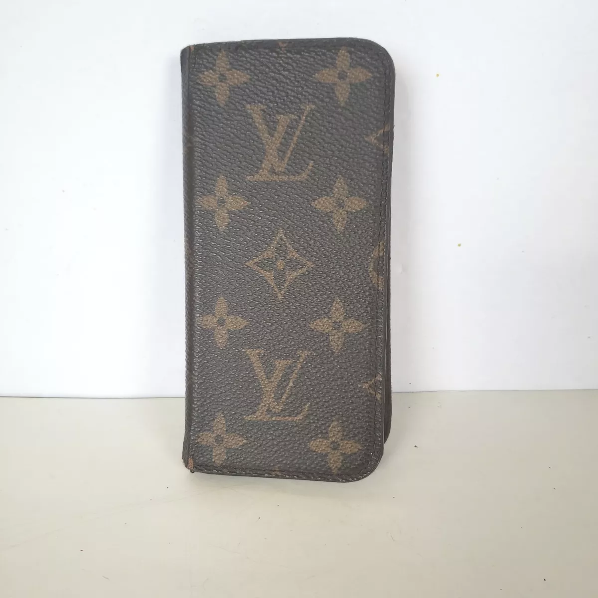 Authentic Louis Vuitton LV Monogram Folio iPhone 7 Case Brown Phone Case