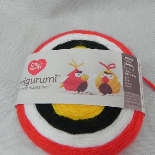 Red Heart AMIGURUMI Super Fine YARN Makes 2 Angry Birds 239yds/219m 3.5oz/100g - Picture 5 of 7