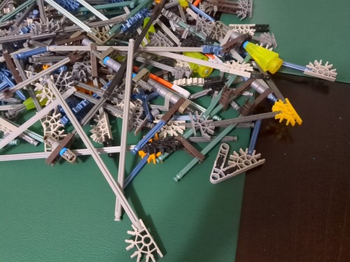 K'Nex Missions in Space 15122 Saturno V - Imagen 8 de 9