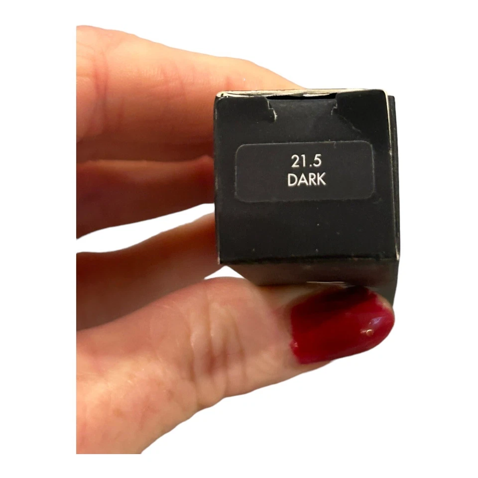 Corrector LORAC PRO Soft Focus Longwear 21,5 oscuro 7,5 ml nuevo en caja Foto 4 de 4