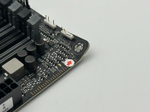 ASUS TUF Gaming B650-PLUS Wi-Fi AM5 AMD ATX Gaming Motherboard READ/FOR PARTS - Bild 6 von 8