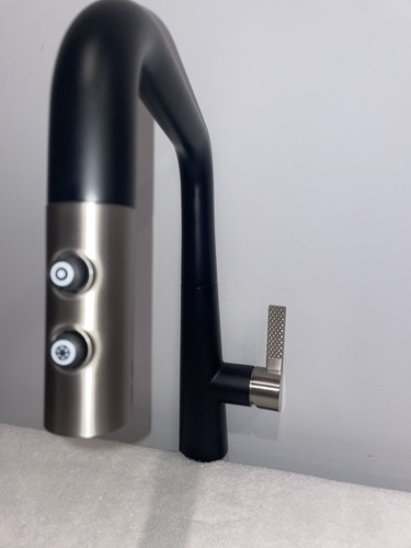 Pfister GT529-ASRBGS Asari 1 Hole Pull Down Kitchen Faucet - Black & SS *READ* - Bild 2 von 13
